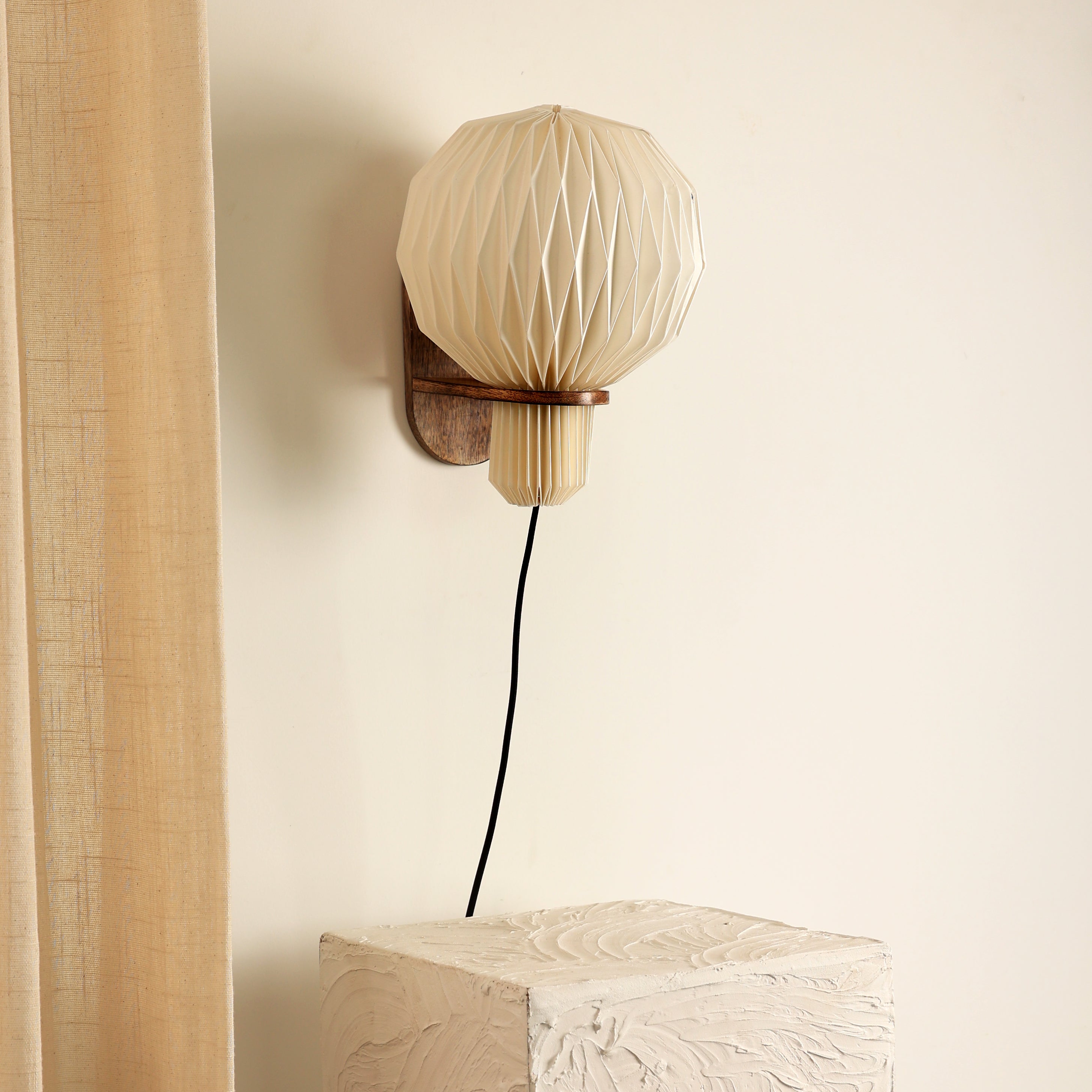 Aura Pleat Sconce Wall Lamp