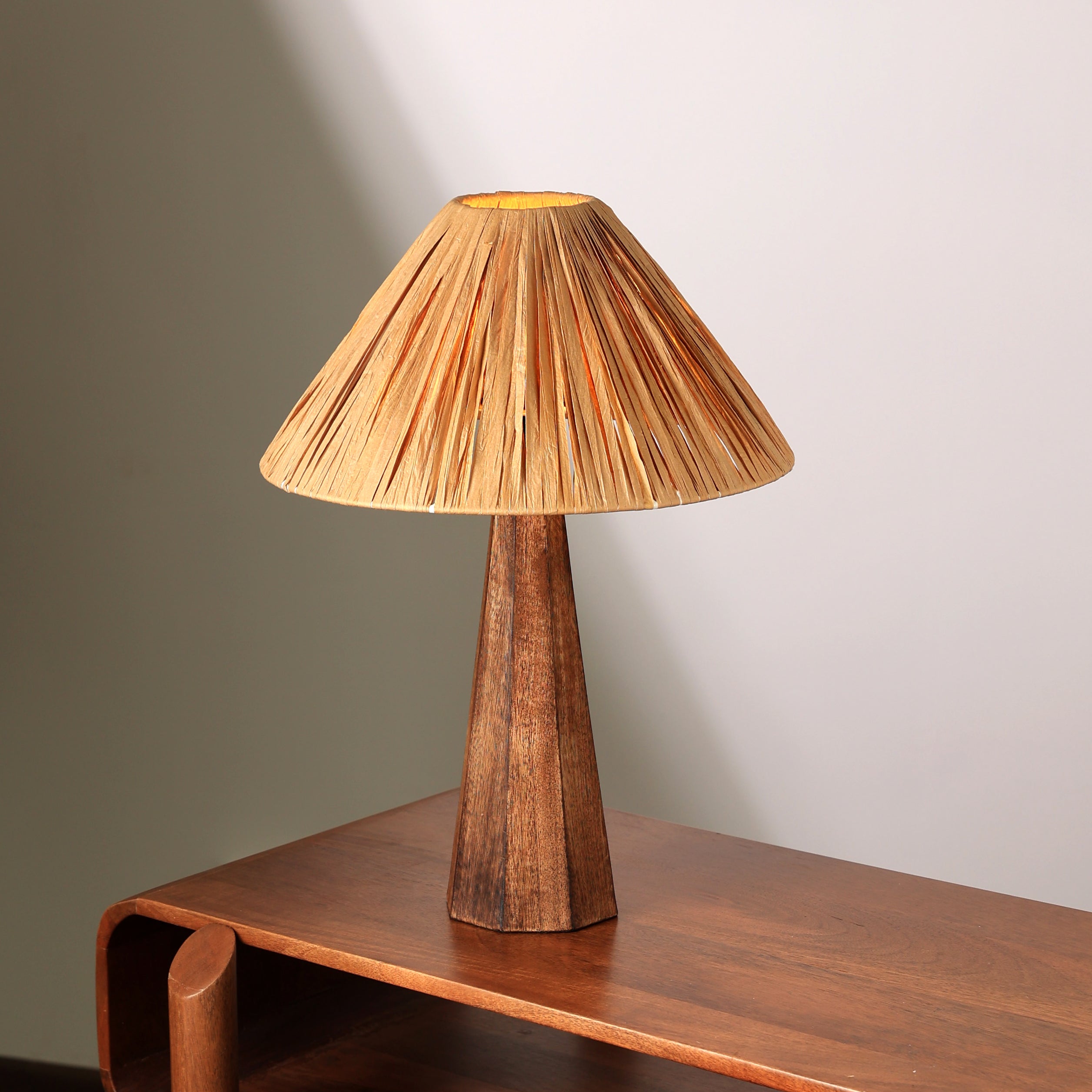 HARMONY TABLE LAMP - RAFFIA, NATURAL WOOD, PERFECT DESK LAMP FOR EARTHY SPACES