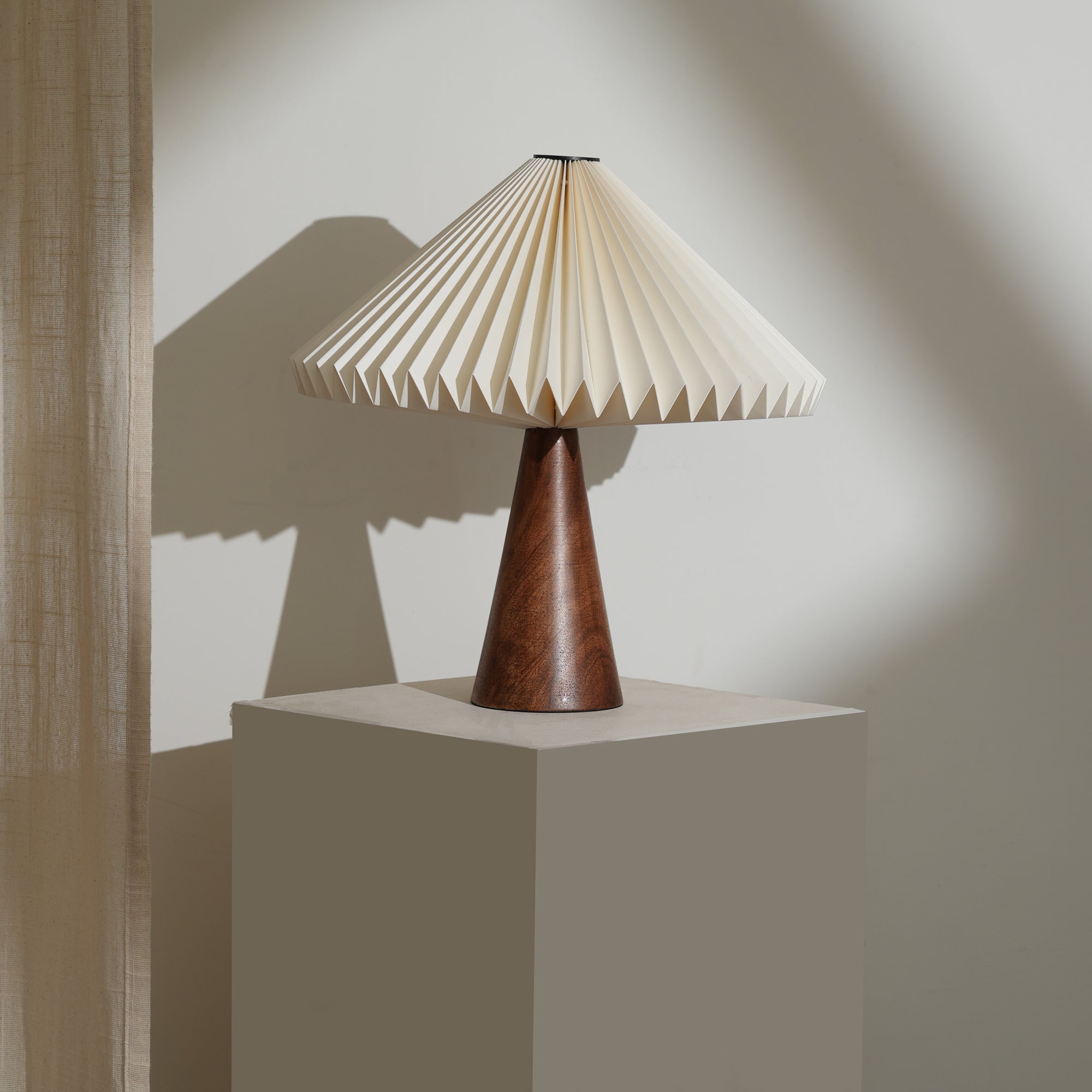 Ballet Table Lamp - Modern Scandinavian Design, Mango Wood Base, Handcrafted Lampshade