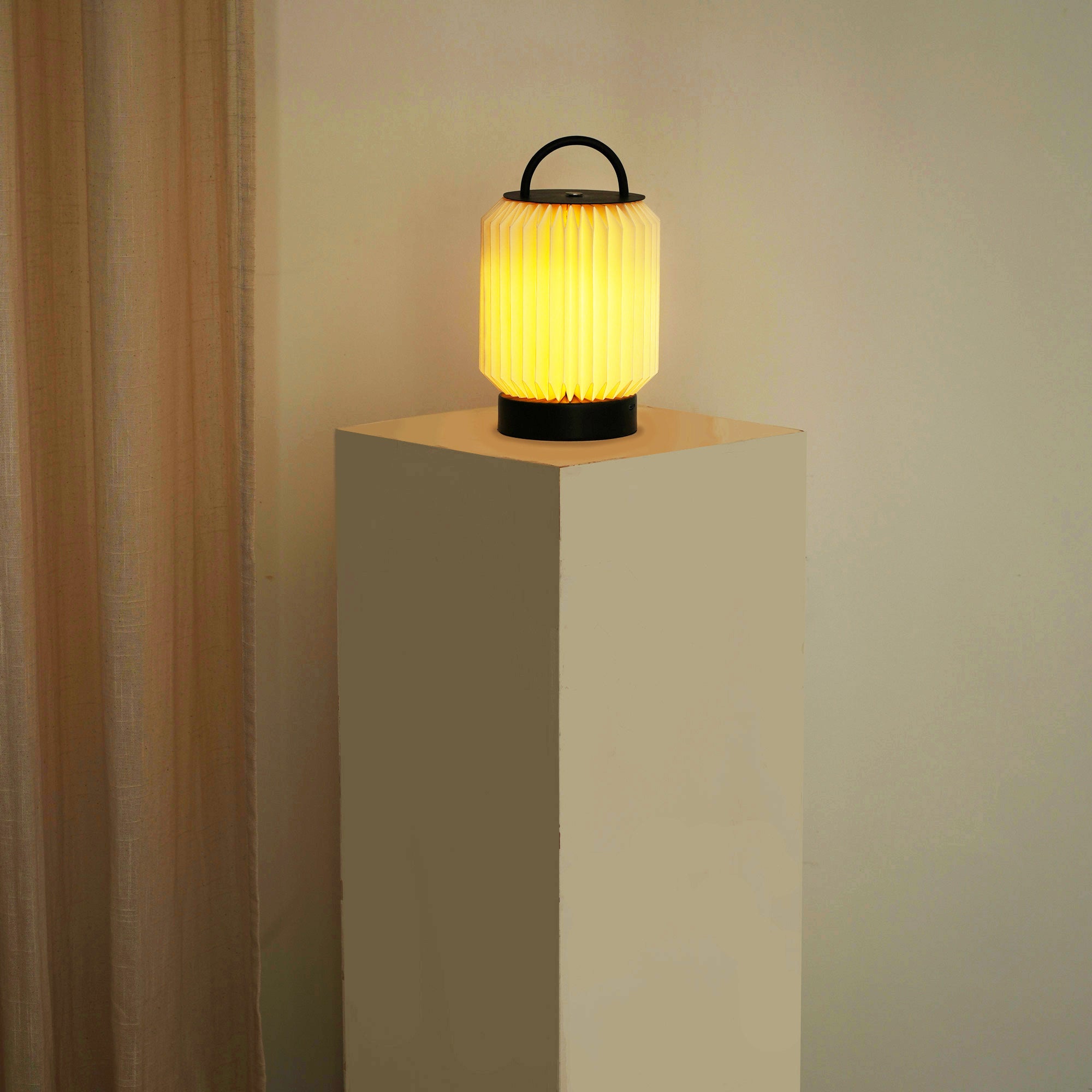 Tote Table Lamp