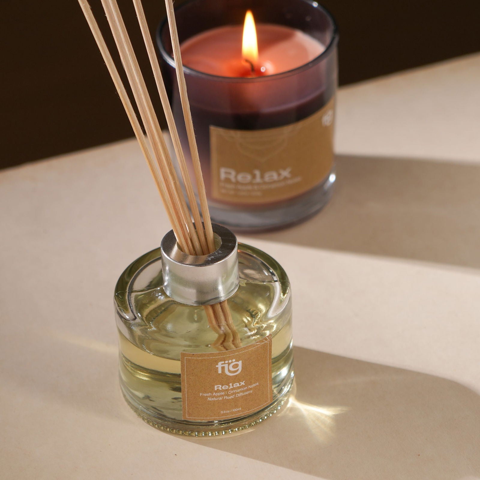 Relax Apple and Cinamon Reed Diffusor - IFRA standard Perfumes Scented Candle - FIG Living - Relax Apple and Cinamon Reed Diffusor - IFRA standard Perfumes Scented Candle - FIG Living